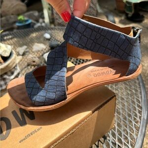 CYDWOQ Sandal Handmade in USA, "Rock," Blue, 38